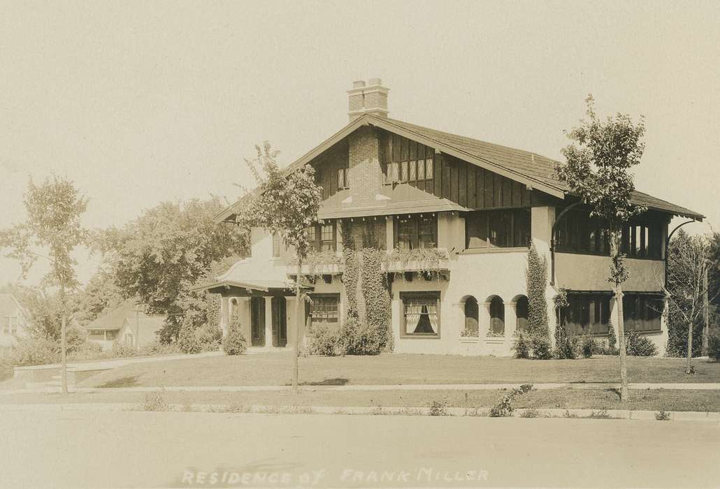 IA, City of Cedar Falls, Black Hawk, historic, Iowa, Cedar Falls, United States, Homes, ia, tree, pillar, Photos, history