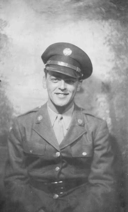 Military and Veterans, Portraits - Individual, history of Iowa, USA, Iowa, soldier, Hatcher, Darlene, Iowa History, uniform