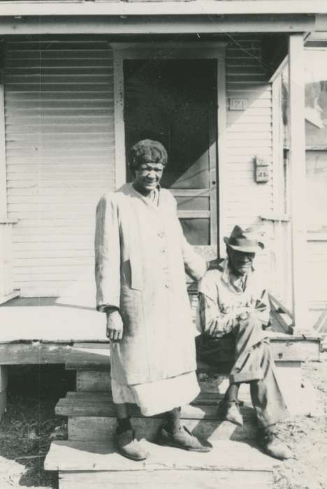 Cities and Towns, elderly, Waterloo, IA, Iowa History, history of Iowa, Homes, Portraits - Group, african american, People of Color, Henderson, Jesse, steps, Iowa