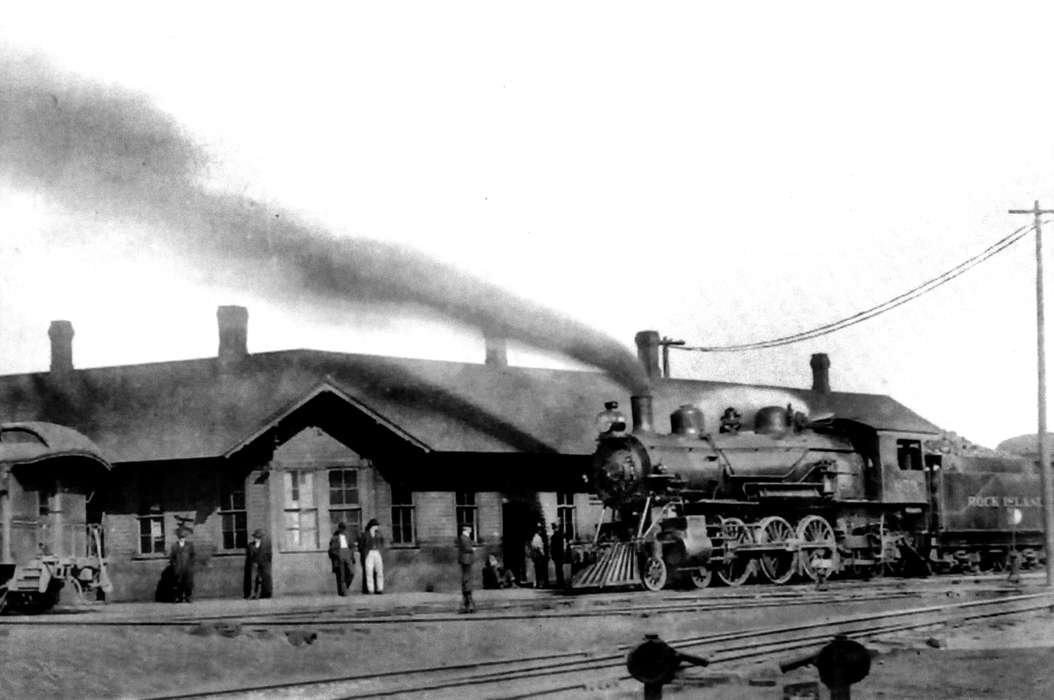 history of Iowa, Iowa History, train, Motorized Vehicles, Lemberger, LeAnn, Iowa, Eldon, IA, Train Stations