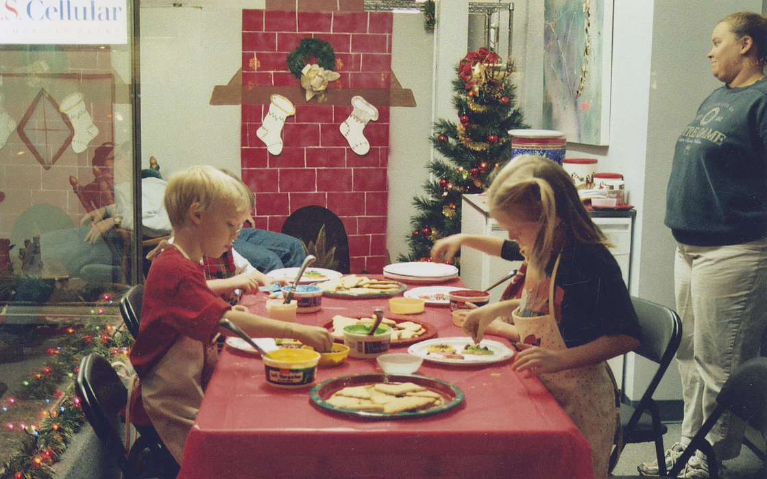 Photos, christmas cookies, history, christmas, Iowa, correct date needed, children, Waverly, Waverly Public Library, historic, cookies, United States, ia, IA, Leisure, Bremer