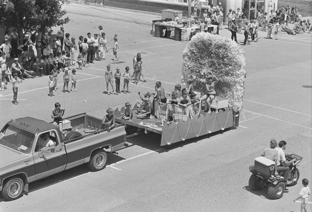 parade, Coon Rapids, Civic Engagement, Coon Rapids Enterprise, Iowa, historic, United States, ia, history, Photos, IA