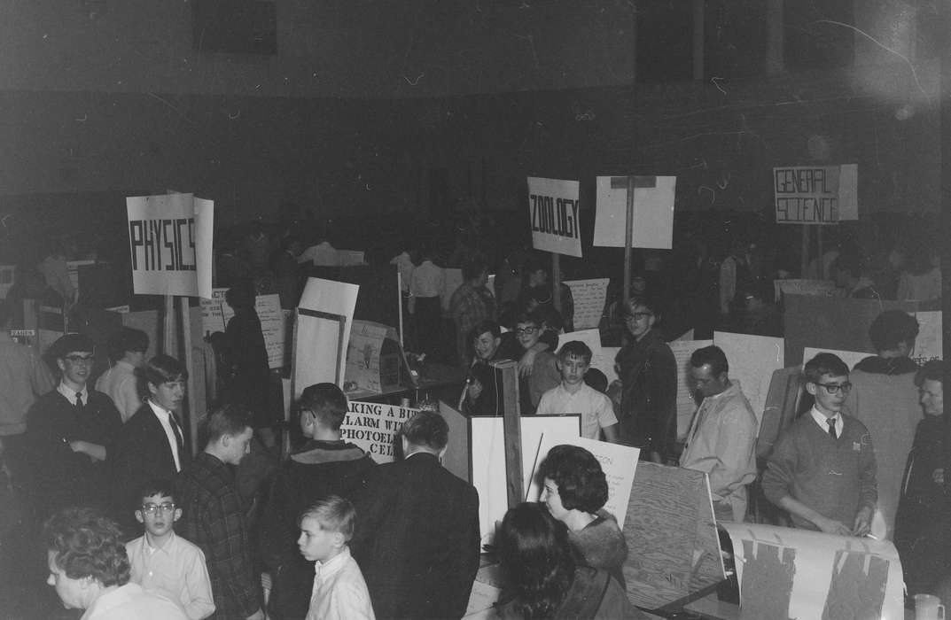 Schools and Education, history, Photos, zoology, Children, gym, Iowa, IA, Fairs and Festivals, science, science fair, signs, United States, ia, Coon Rapids Enterprise, historic, science project, Coon Rapids