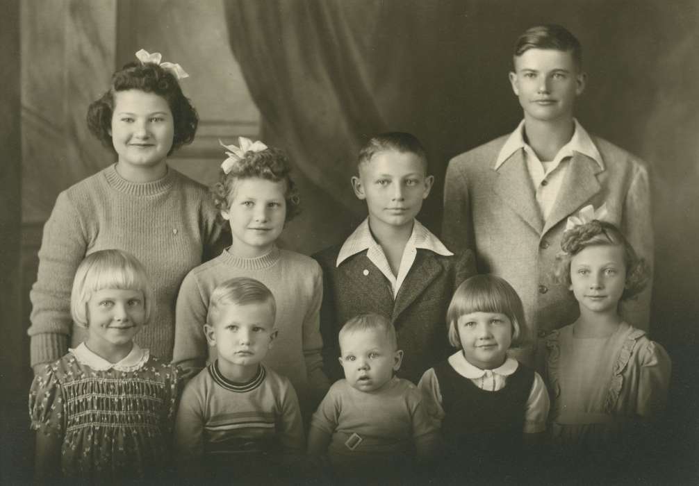 Schon, Mary, Iowa, Carroll, IA, Families, Iowa History, history of Iowa, ribbon, Children