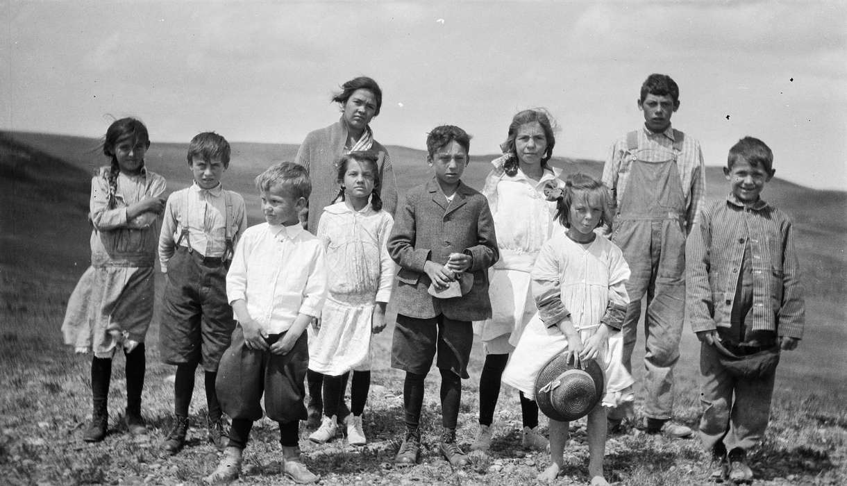 history of Iowa, Iowa, Portraits - Group, Children, Iowa History, University of Northern Iowa Museum, MT