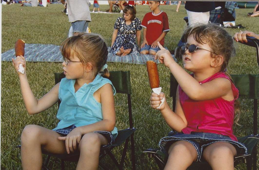 sisters, history of Iowa, Leisure, lawn chairs, corn dog, Wisconsin Dells, WI, Children, july 4th, Food and Meals, Entertainment, Iowa, Iowa History, LeQuatte, Sue, Families, sunglasses