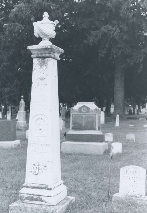 Cemeteries and Funerals, tombstone, graves, Waverly Public Library, Iowa History, Waverly, IA, Iowa, harlington, history of Iowa, headstone