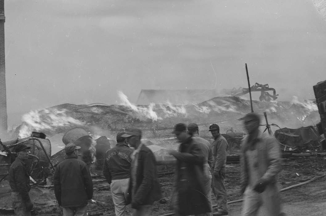 Labor and Occupations, ia, workers, Iowa, history, IA, Coon Rapids, Photos, Coon Rapids Enterprise, historic, United States