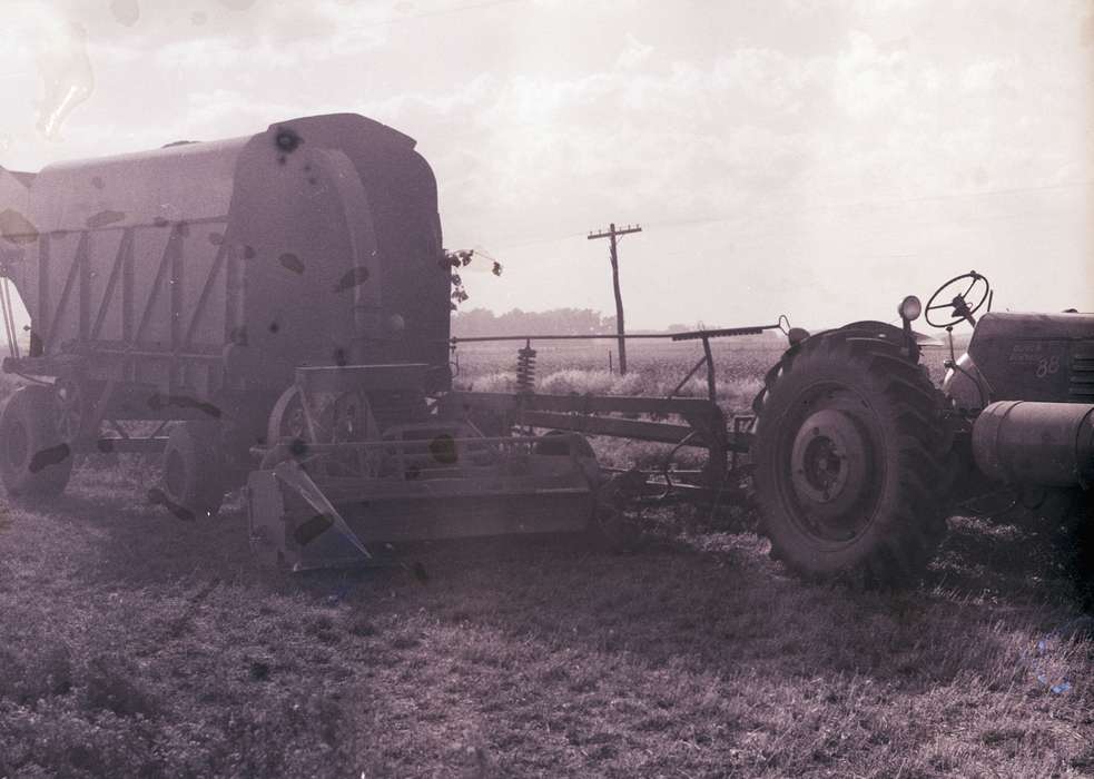 Lyon, Howard, Farming Equipment, Iowa, Iowa History, Orange City, IA, history of Iowa, tractor, Farms