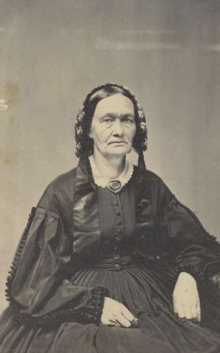 old woman, Portraits - Individual, lace collar, broach, Iowa, Waverly Public Library, dress, correct date needed, Iowa History, history of Iowa, bonnet