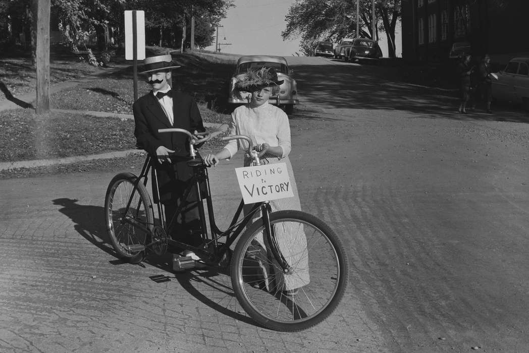 Iowa, IA, parade, United States, costumes, Photos, historic, Coon Rapids, history, homecoming, ia, bike, Coon Rapids Enterprise, Children
