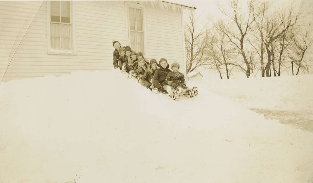 snow, sled, Iowa, Children, Iowa History, Winter, tobogan, Hansen, Viola, Portraits - Group, IA, history of Iowa