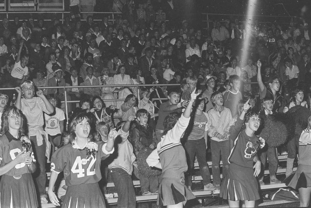 crowd, Coon Rapids, Coon Rapids Enterprise, Iowa, historic, Sports, United States, ia, history, Photos, IA
