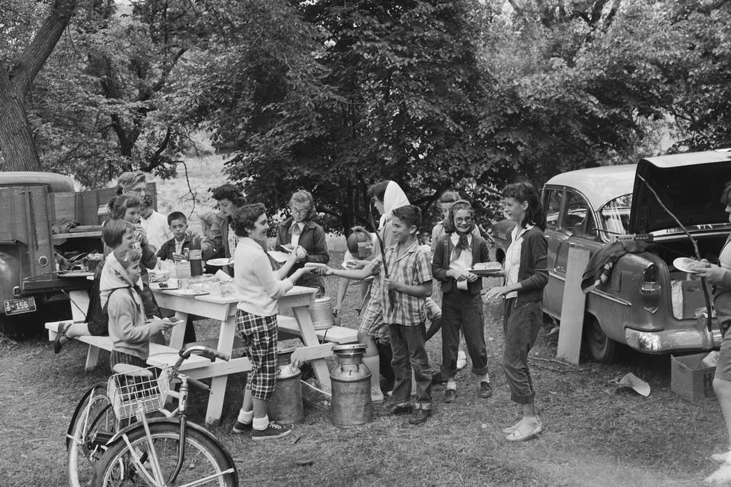 IA, bonnets, historic, Coon Rapids, children, cars, Leisure, big glasses, Iowa, Religion, United States, Food and Meals, picnic, 4th of july, Photos, bicycle, history, ia, Coon Rapids Enterprise, Children
