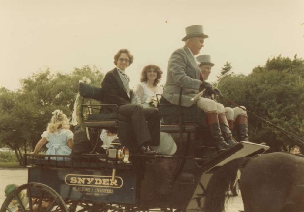 Weddings, carriage, Bloomington, IL, Iowa, Iowa History, stagecoach, Harken, Nichole, Portraits - Group, history of Iowa