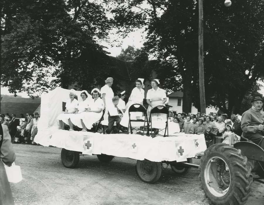 parade float, Waverly Public Library, uniform, nurse, nurse cap, crowd, Iowa, Iowa History, Entertainment, history of Iowa, woman, Fairs and Festivals